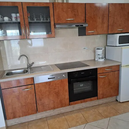 House Maslina 10 M From Апартаменты