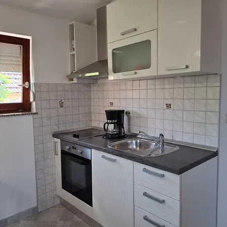 Апартаменты House Maslina 10 M From Krusevo (Zadar)