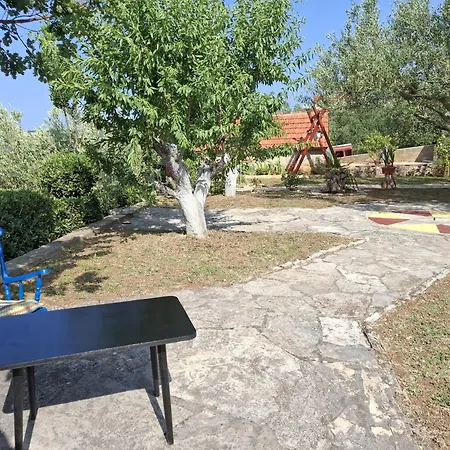 House Maslina 10 M From Апартаменты