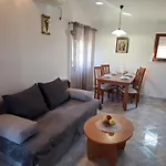 House Maslina 10 M From * Kruševo