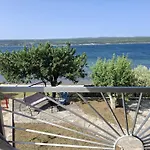 House Maslina 10 M From *