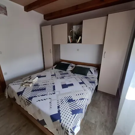 House Maslina 10 M From * Kruševo