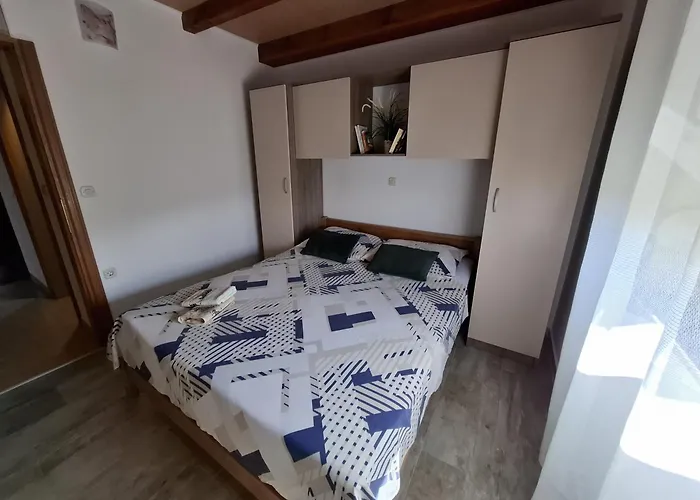 House Maslina 10 M From * Kruševo