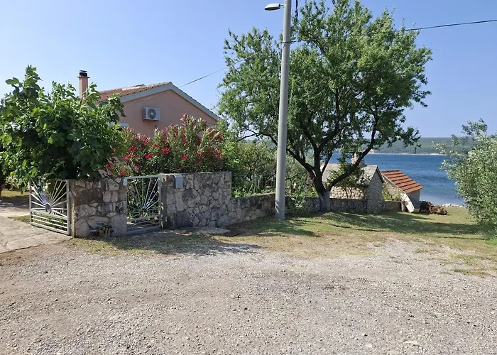 House Maslina 10 M From شقة *